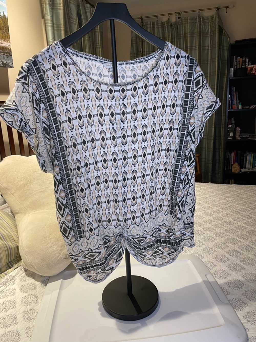 Lucky Brand Black & White Geometric Short Sleeve Knot Front Top